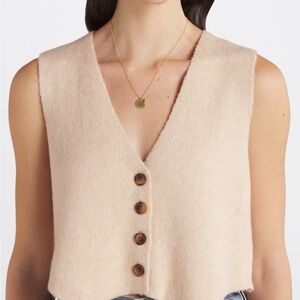 Bobeau “Jenn sweater vest” - size M - New with tags
